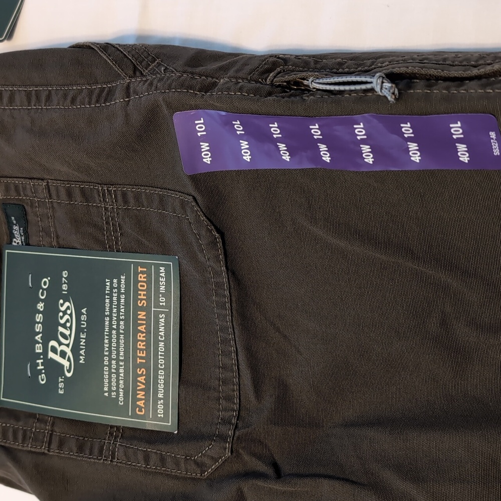 G.H. Bass & Co Mens Brown Canvas Terrain Outdoor Shorts Size 40 Made in the USA